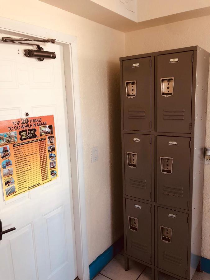 Miami Hostel ไมอามีบีช ภายนอก รูปภาพ